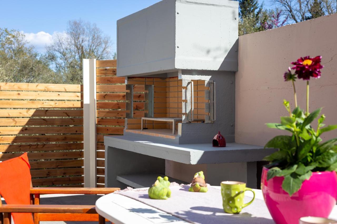 Nightingale Villa & Suites Corfu Gazátika Eksteriør bilde